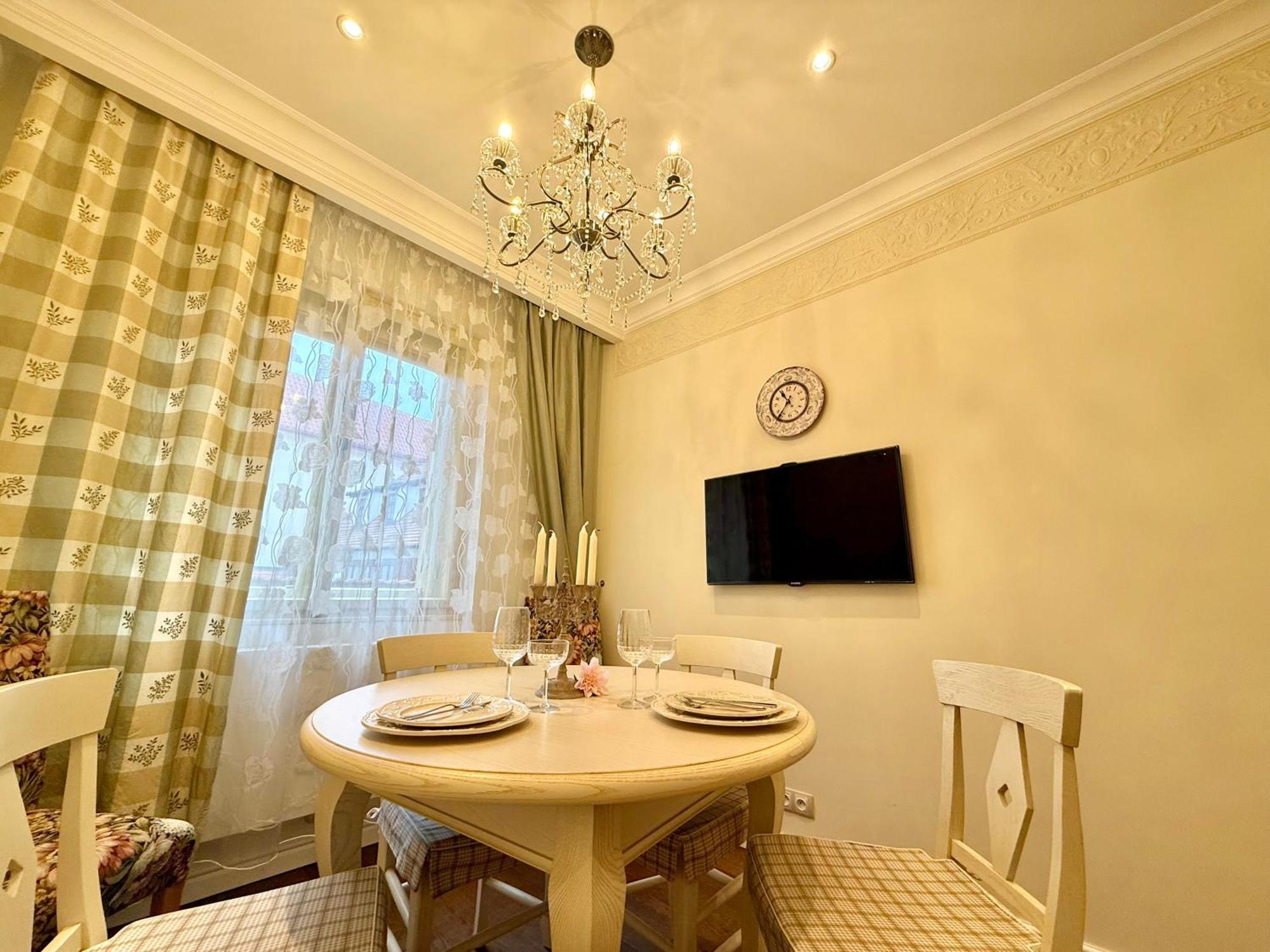 Unique Charles Bridge 2Bdr Apartment. Prag Exterior foto