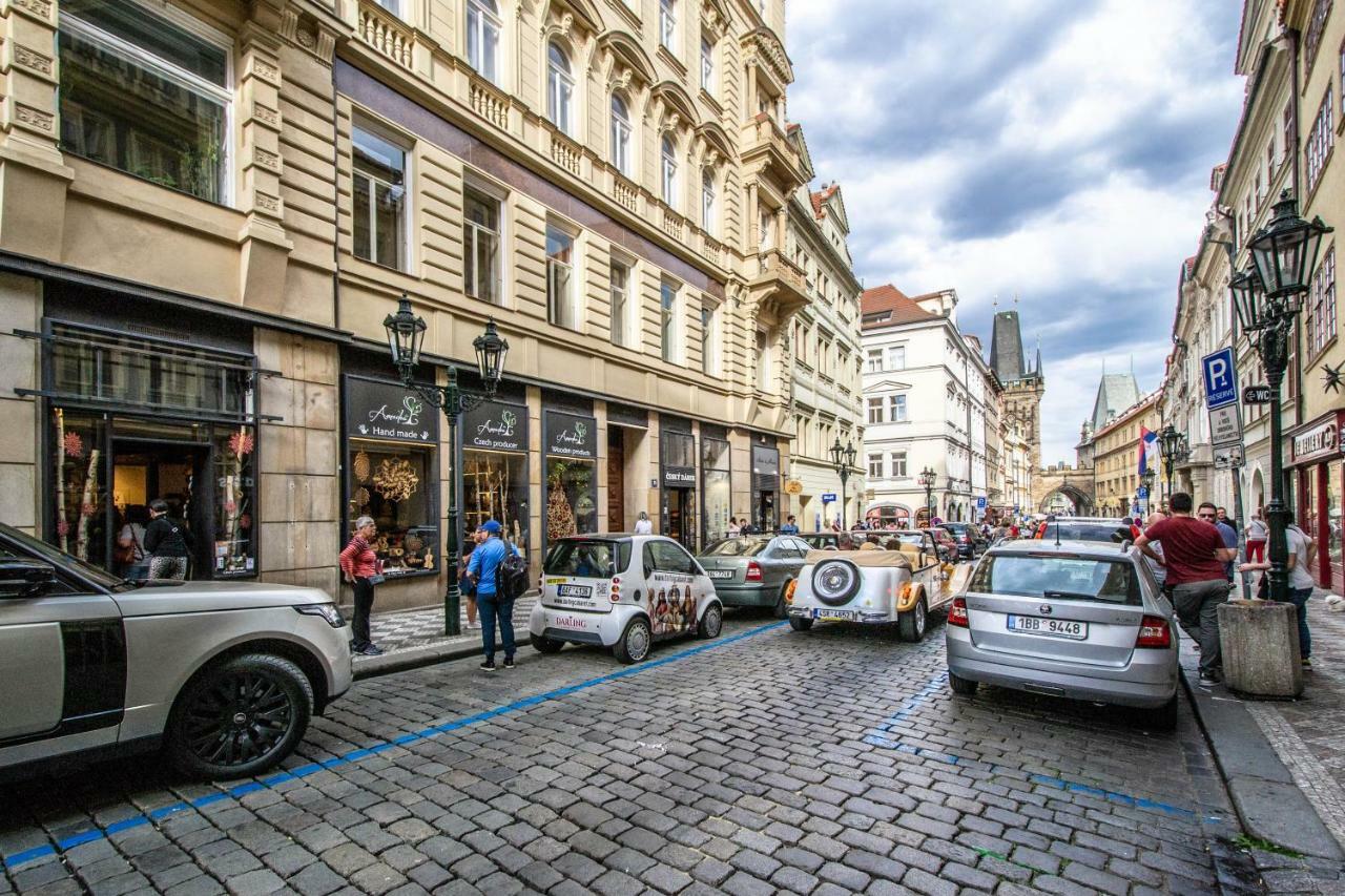 Unique Charles Bridge 2Bdr Apartment. Prag Exterior foto