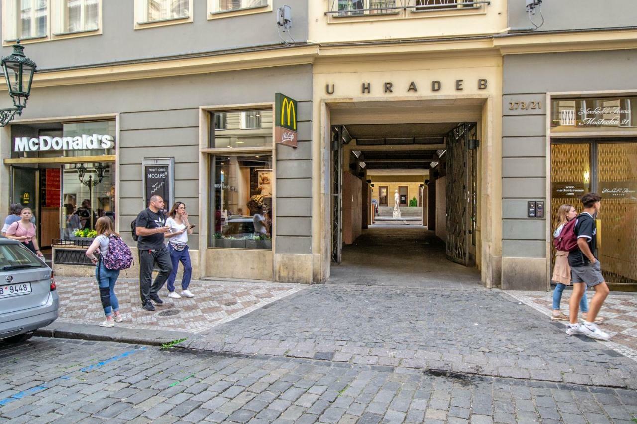 Unique Charles Bridge 2Bdr Apartment. Prag Exterior foto