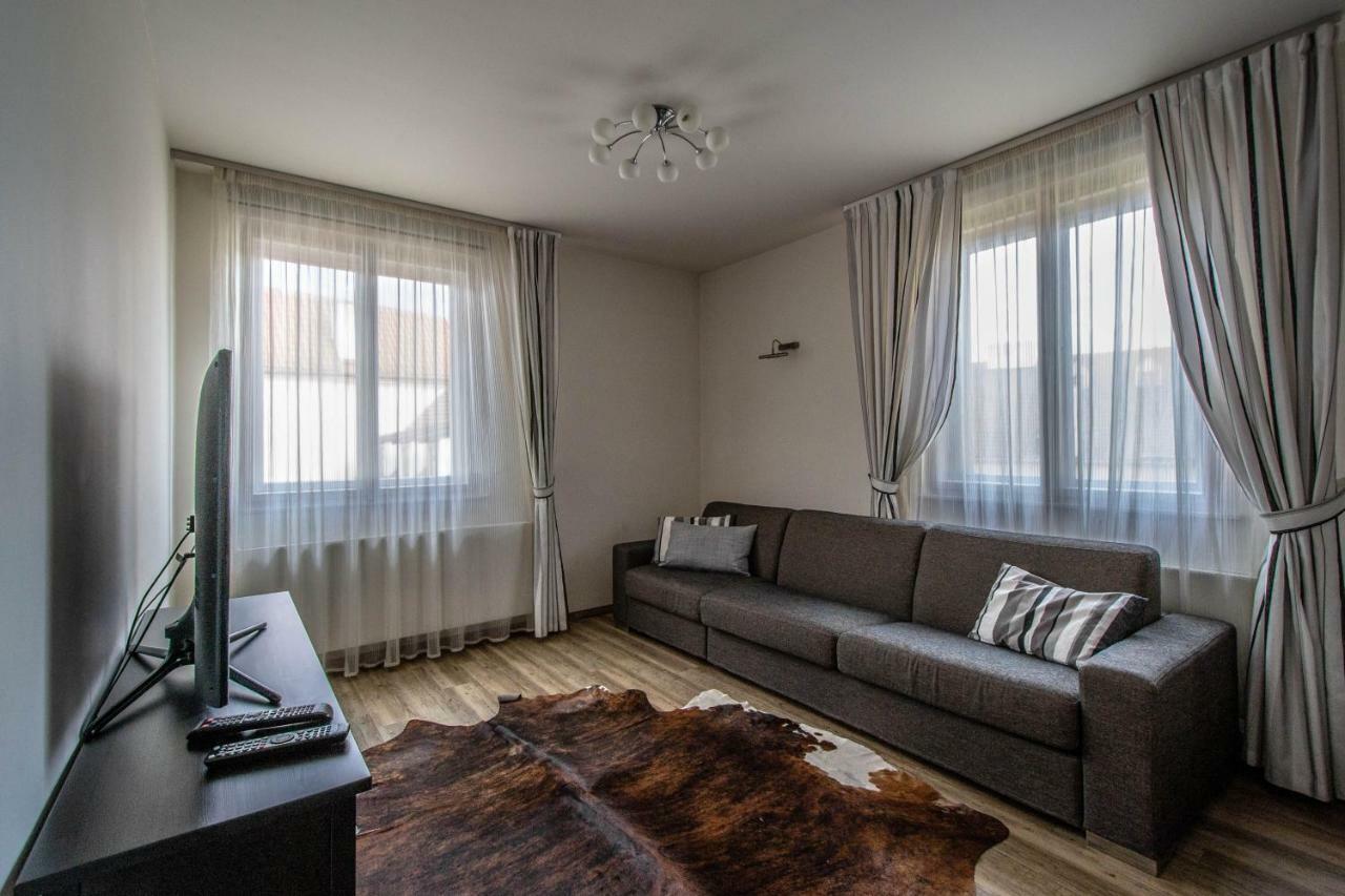 Unique Charles Bridge 2Bdr Apartment. Prag Exterior foto